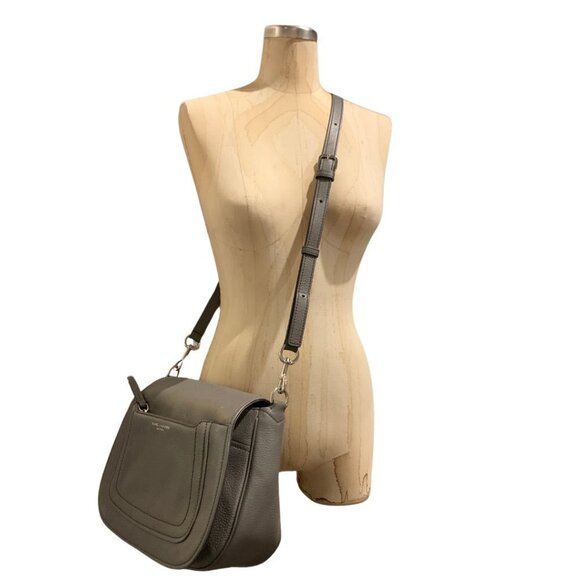 Marc Jacobs Empire City Messenger Leather Crossbody - Picture 3 of 13